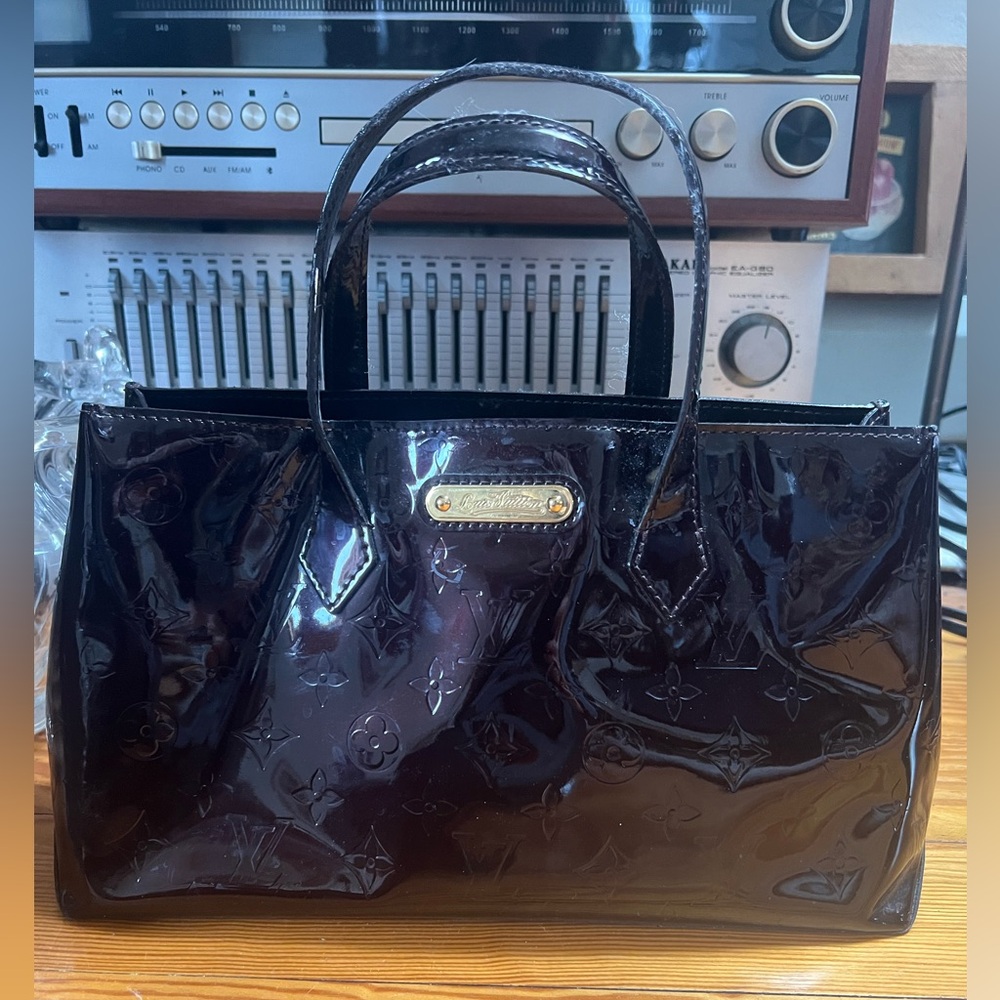 Louis Vuitton Wilshire Shopping Bag in burgundy monogram patent leather